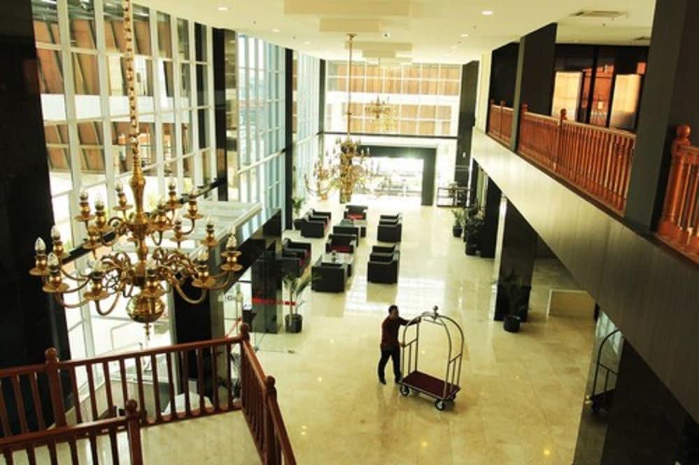 Merapi Merbabu Hotels Bekasi Buitenkant foto