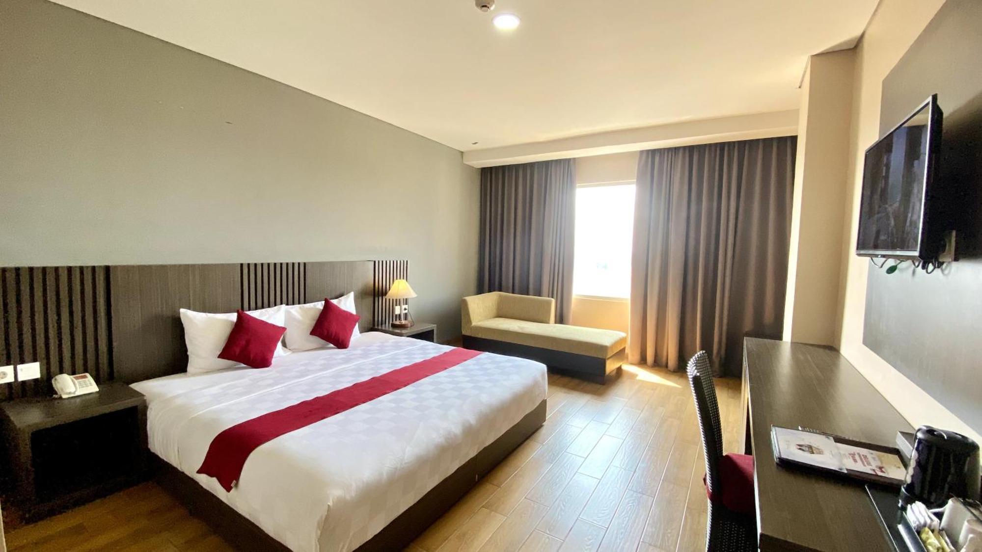 Merapi Merbabu Hotels Bekasi Buitenkant foto