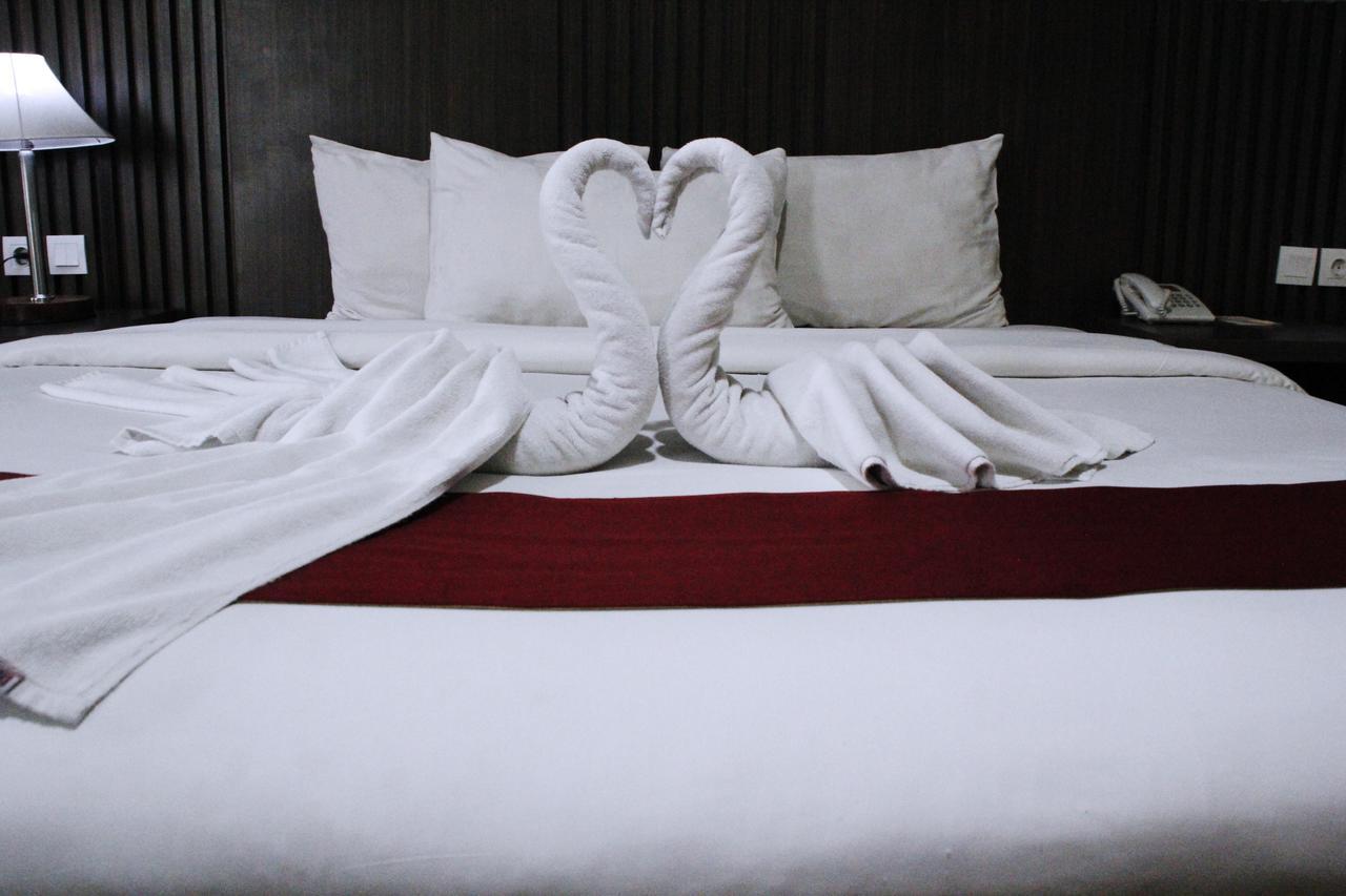 Merapi Merbabu Hotels Bekasi Buitenkant foto