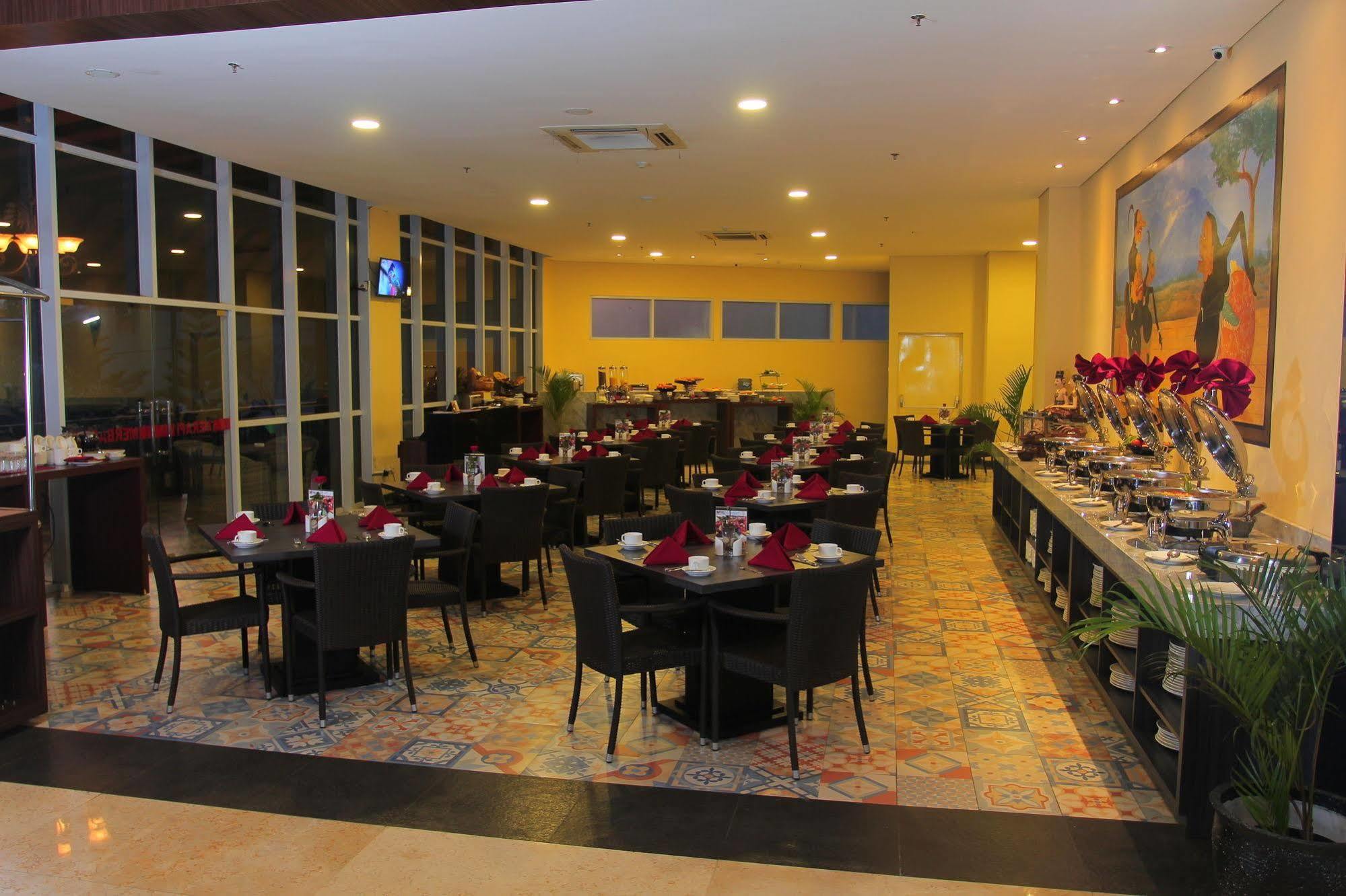 Merapi Merbabu Hotels Bekasi Buitenkant foto